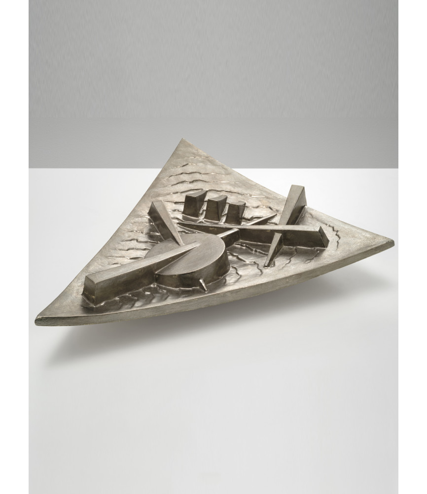 Piatto triangolare II (silver), 2006