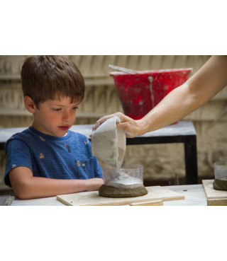 LA COLATA DI GESSO | Sculpture workshop for families with children 3-5 years old