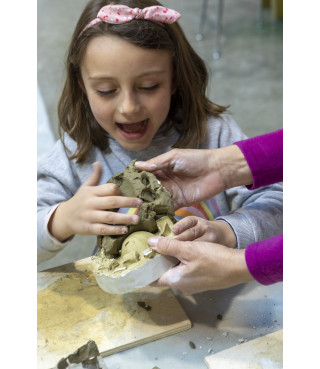 LA COLATA DI GESSO | Sculpture workshop for families with children 6-11 years old